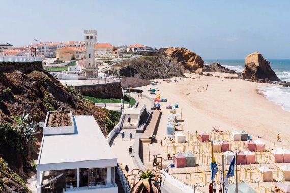 Bronzear Beach Bar & Restaurant