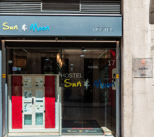 SUN & MOON HOSTEL
