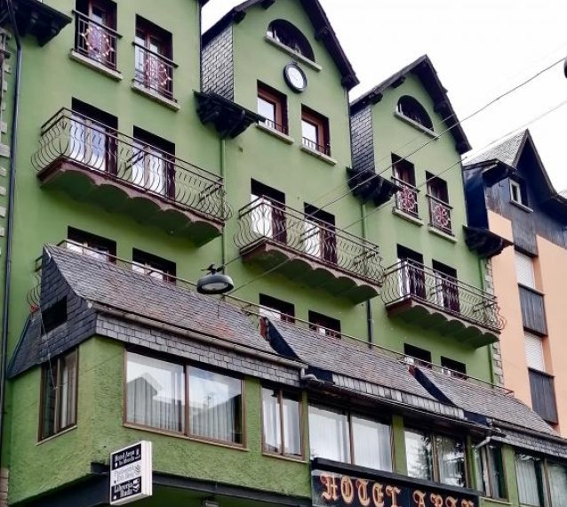 HOTEL ARÁN LA ABUELA