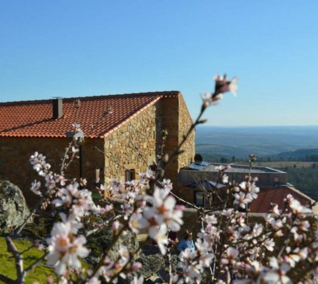 Casa da Amendoeira